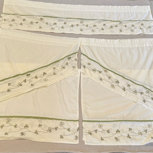 White and Green clover and heart embroidered 10 pc Curtain Set - Picture 3 of 6